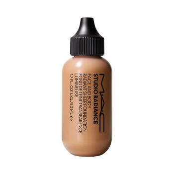  Face & Body Studio Radiance Base de Maquillaje Ultraligera para Cuerpo y Rostro 