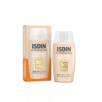 Protector Solar con Color Fusion Water Magic SPF50