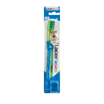 Escova de dentes infantil de 2 a 6 anos
