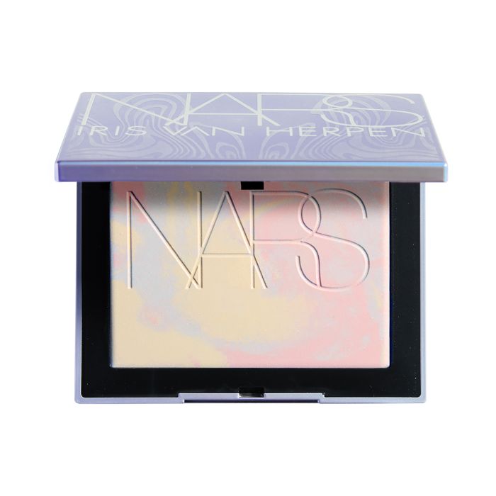 Light Reflecting Prismatic Powder