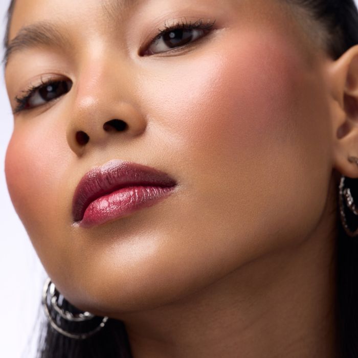 Dark Ruby Glow Bálsamo Labial