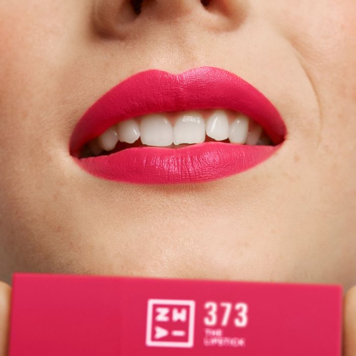 The Lipstick Batom