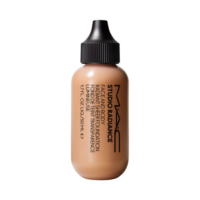 Face & Body Studio Radiance Base de Maquillaje Ultraligera para Cuerpo y Rostro Face & Body Studio Radiance Base de Maquillaje Ultraligera para Cuerpo y Rostro