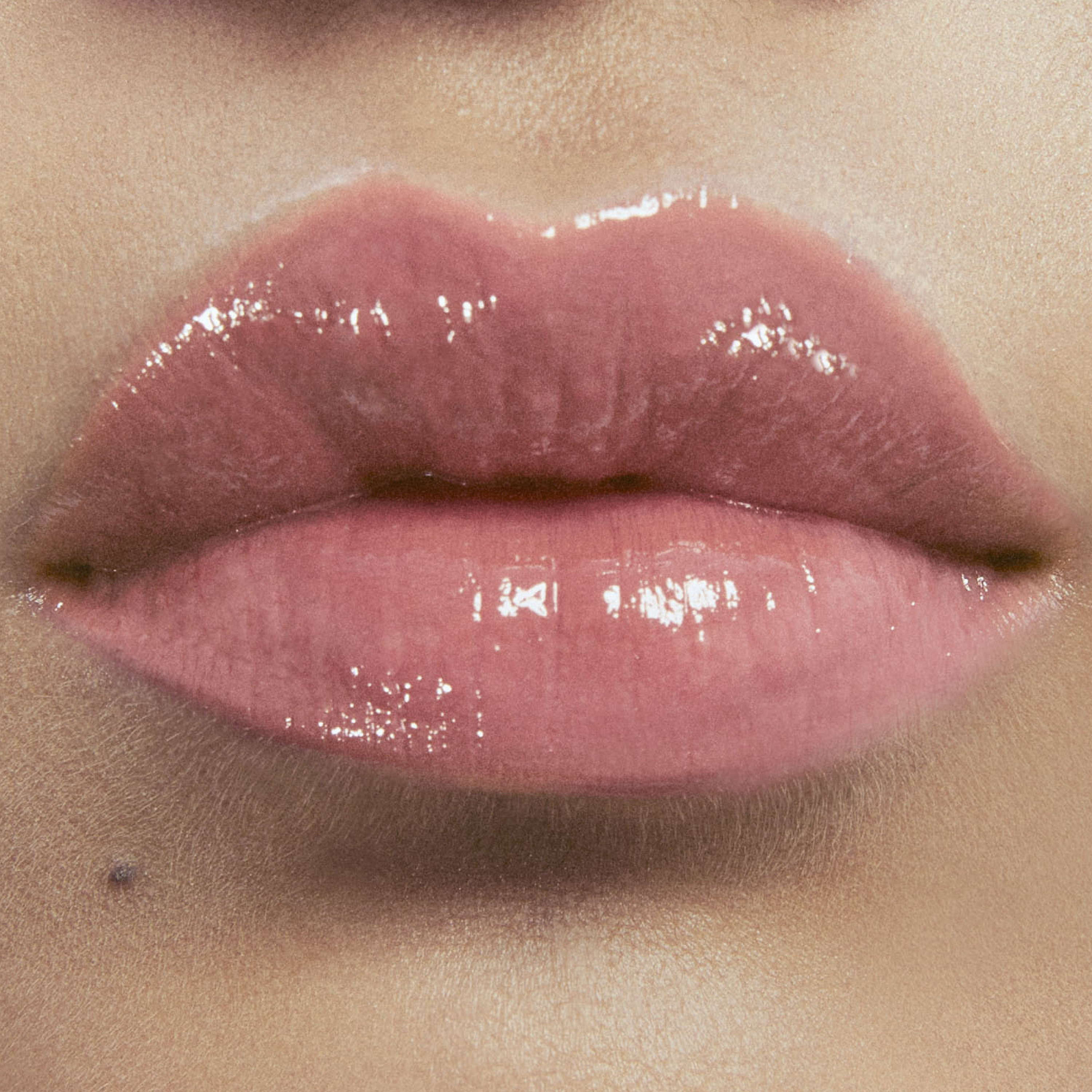 YSL Loveshine Labial Efecto Brillo Mojado · detalle 2