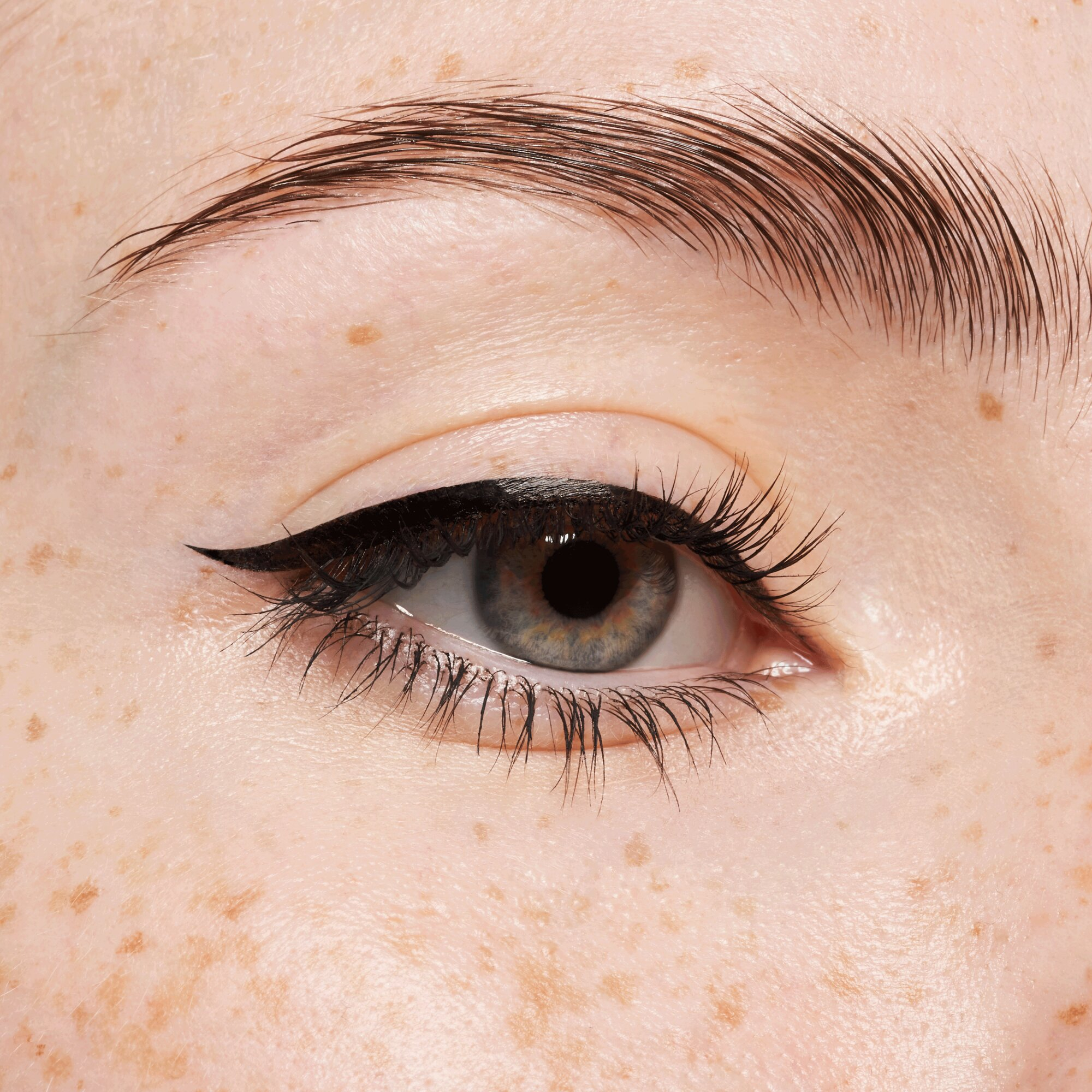 It's Easy Tattoo Liner Waterproof Delineador de Ojos · detalle 3