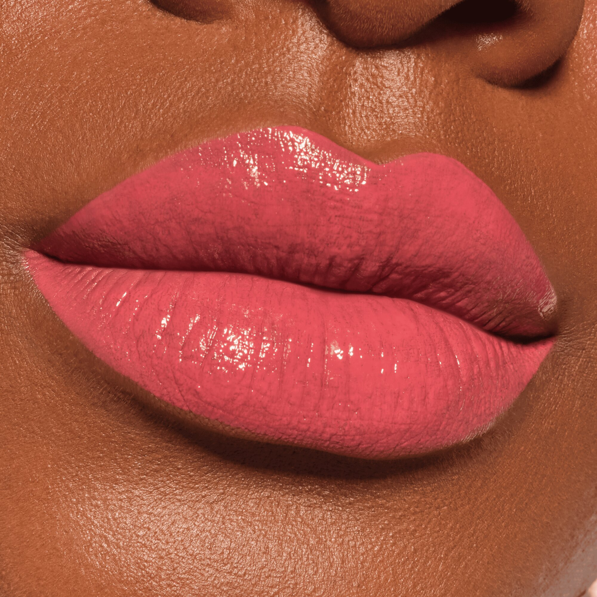 Shine Bomb Lip Lacquer Longlasting · detalle 4