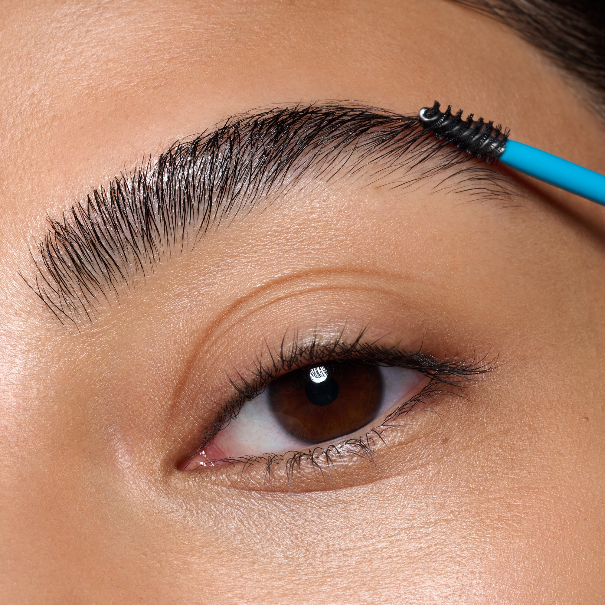 Gel Fijador Transparente Cejas Power Fix Brow · detalle 4