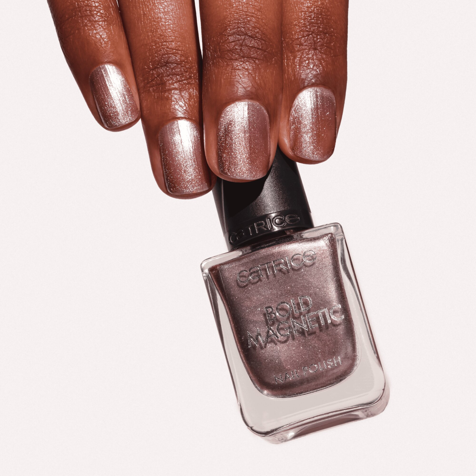 Bold Magnetic Nail Polish Esmalte de Uñas · detalle 4