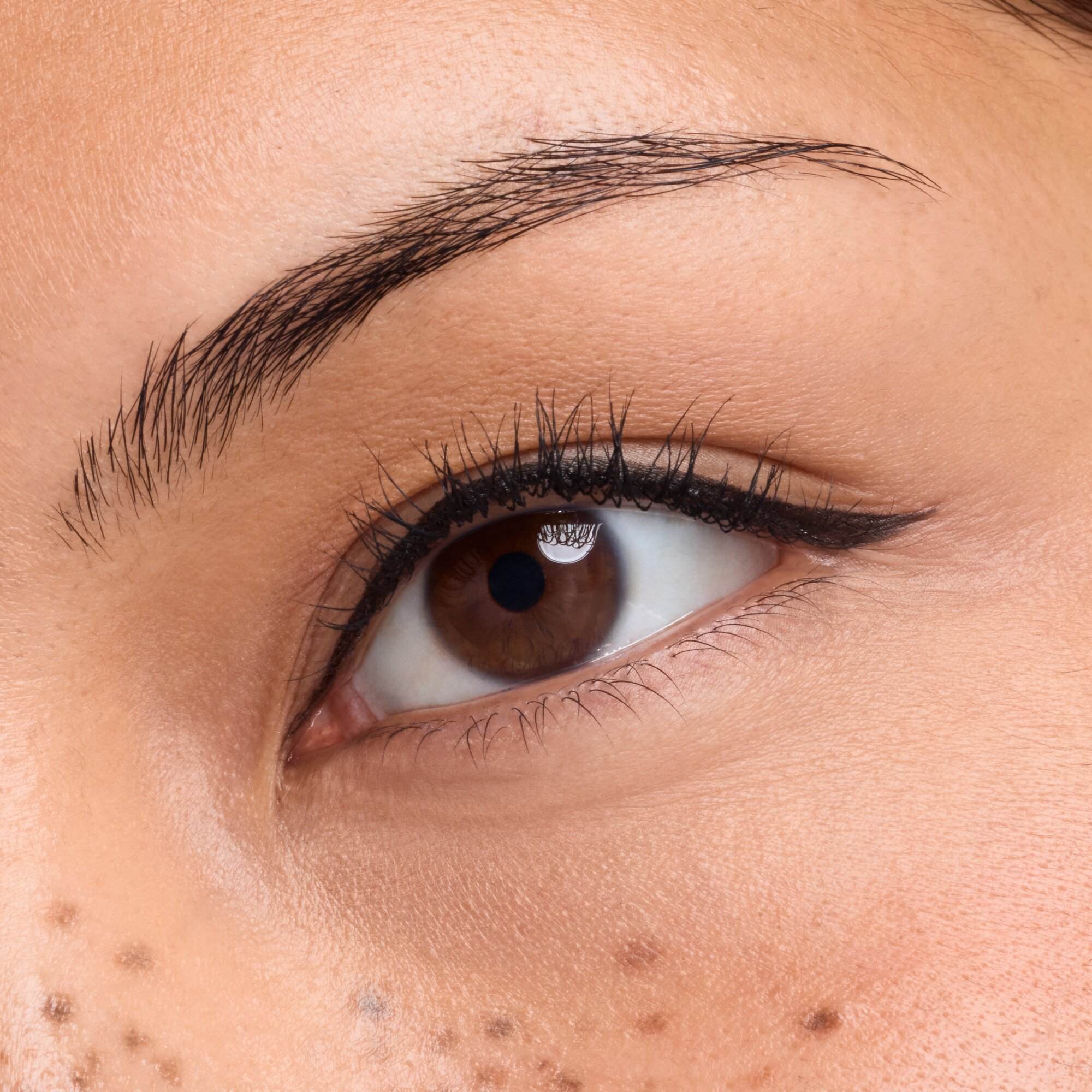Delineador de Ojos Hyper Liner · detalle 5