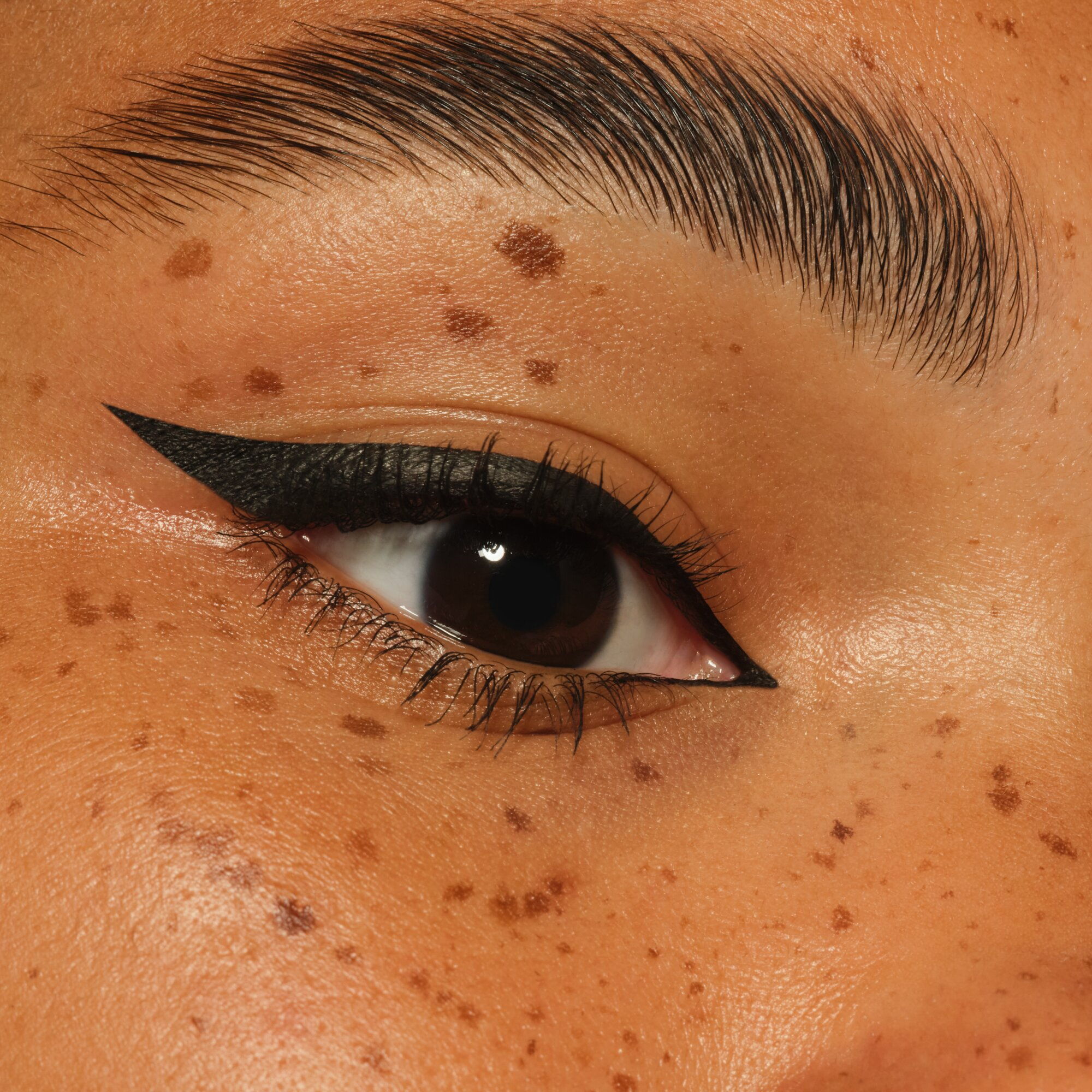 Eyeliner Pen Extra Long-Lasting WTP & Smudge-Proof · detalle 3