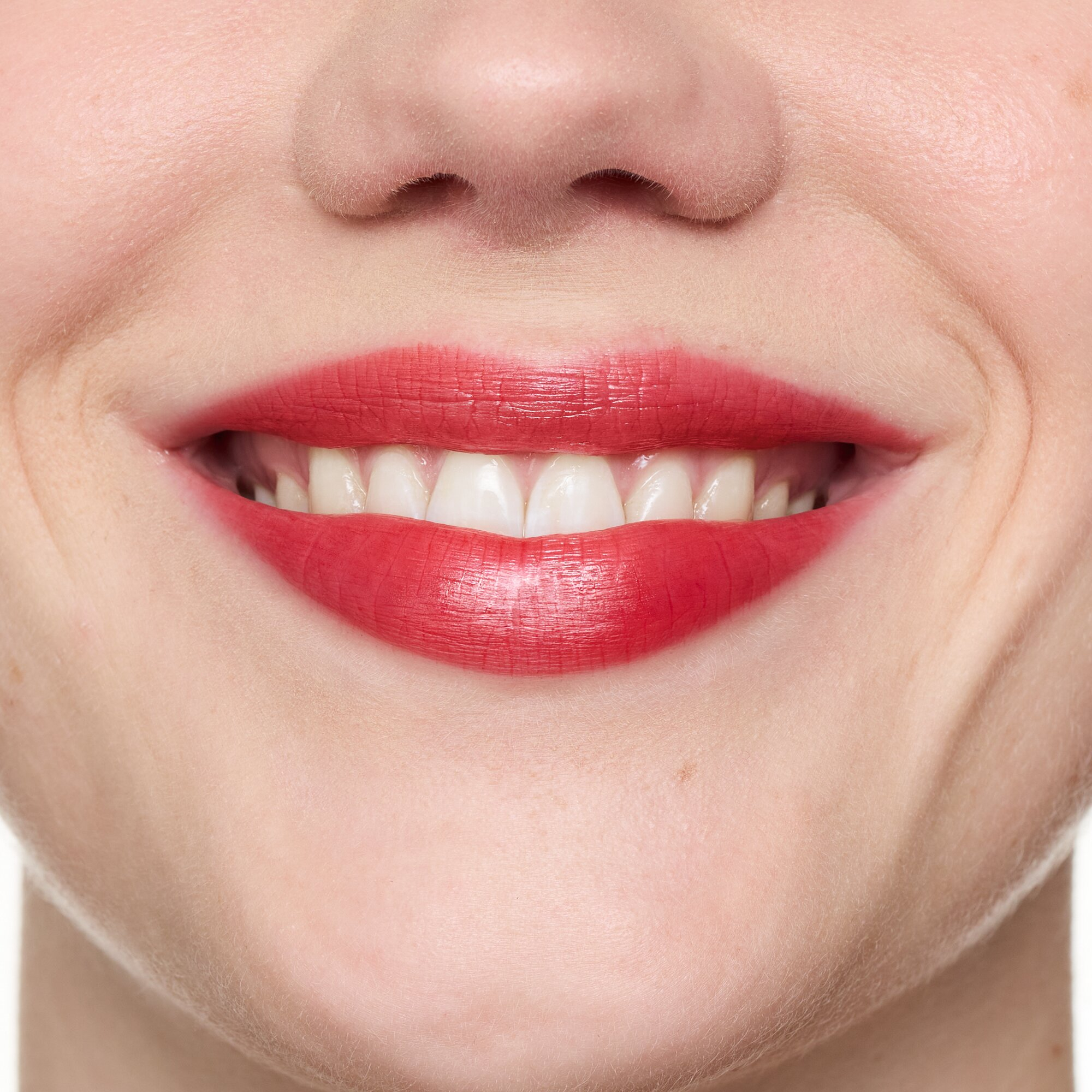 Labial Juicy Tint Lip Marker · detalle 2