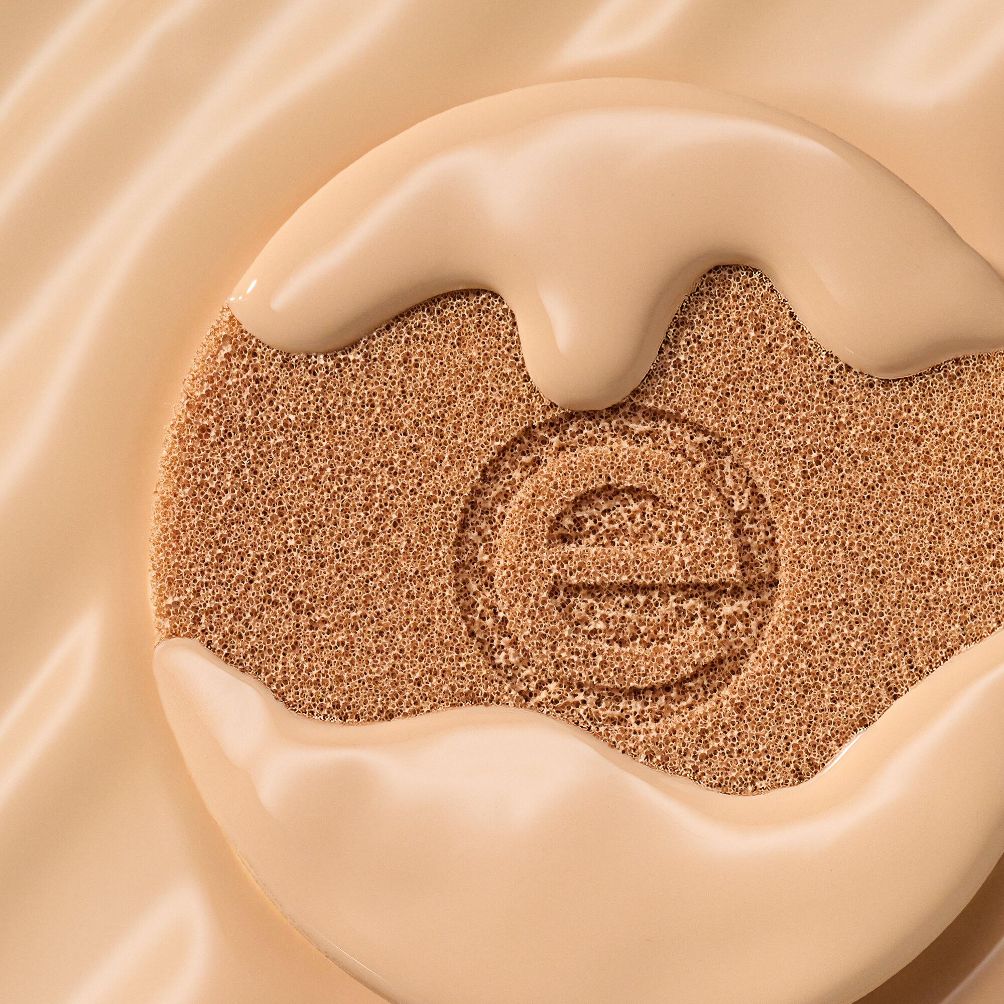 Base de Maquillaje Silky Cushion Foundation · detalle 1